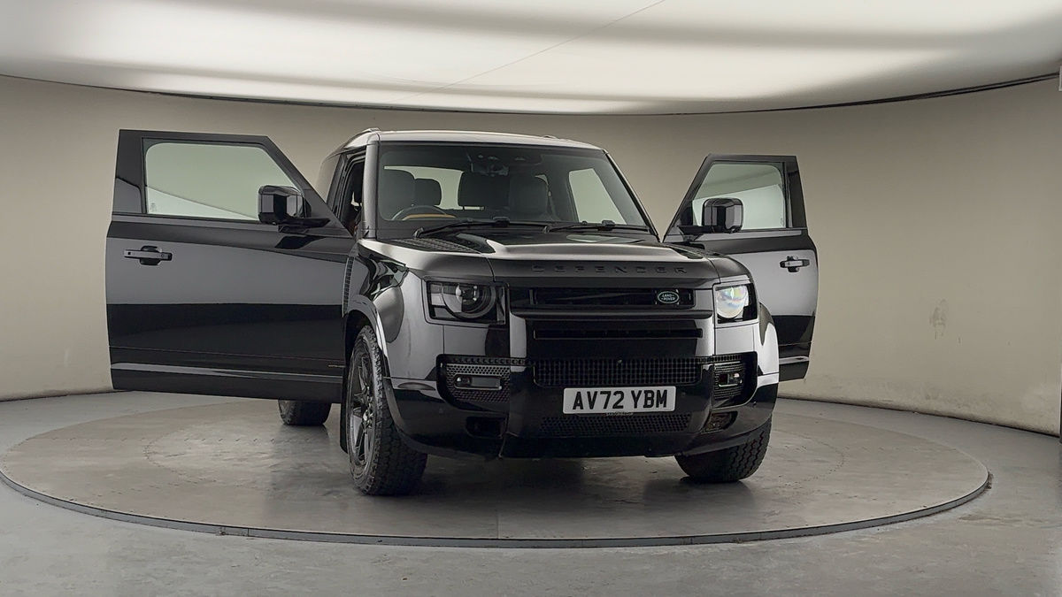 More views of Land Rover Defender 90