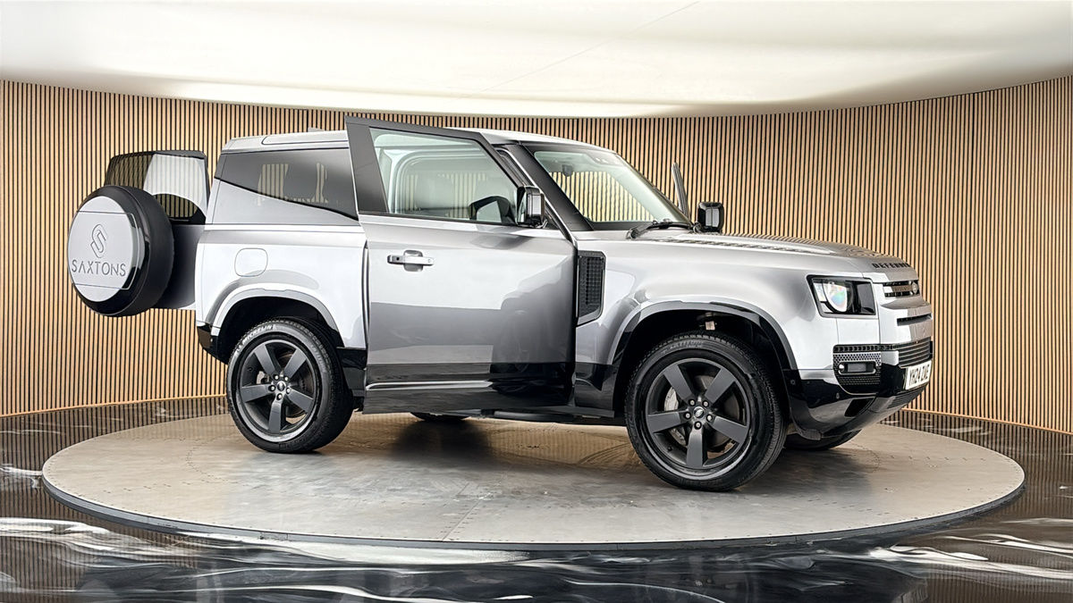 More views of Land Rover Defender 90
