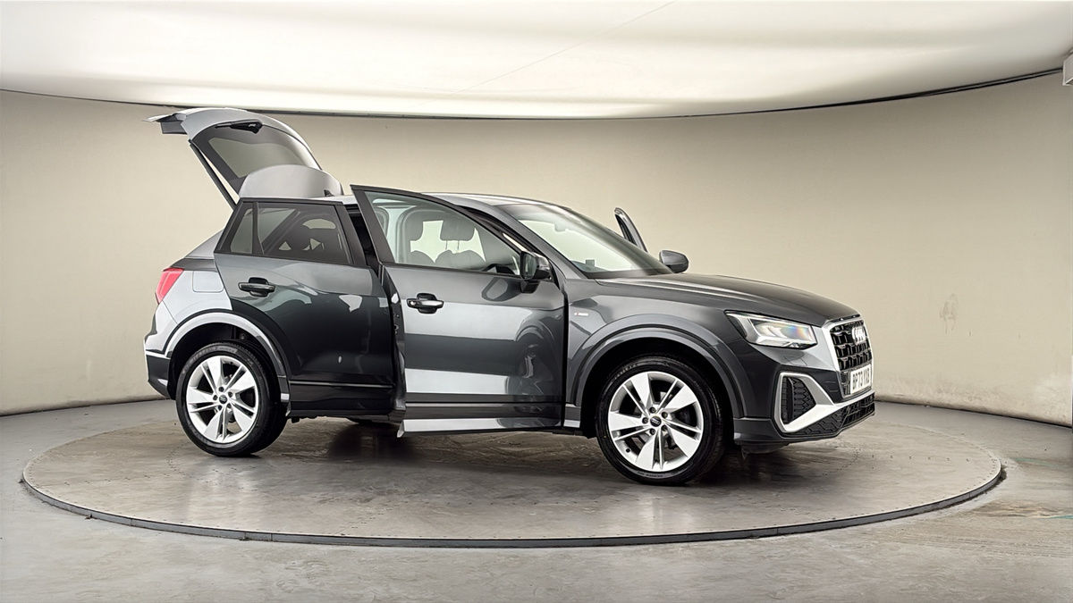 More views of Audi Q2