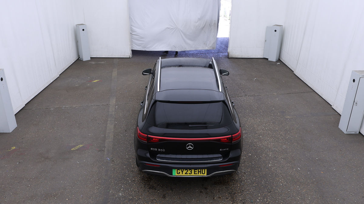Mercedes-Benz EQB Image 8