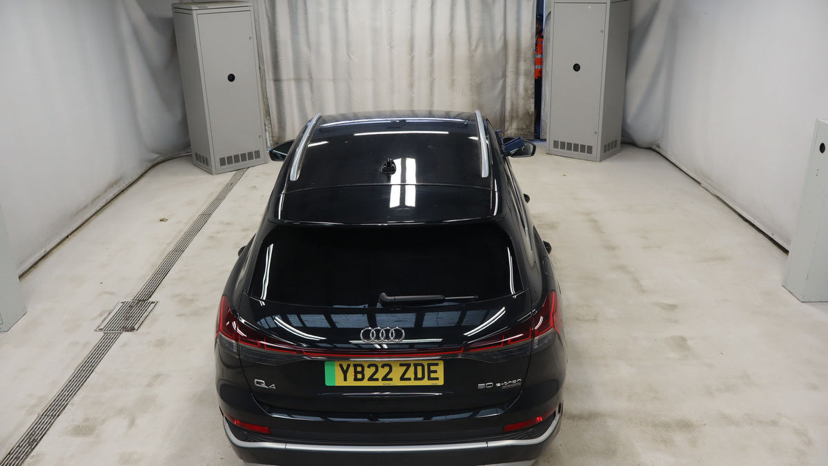 Audi Q4 e-tron Image 8