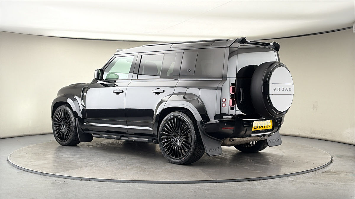 More views of Land Rover Defender 110