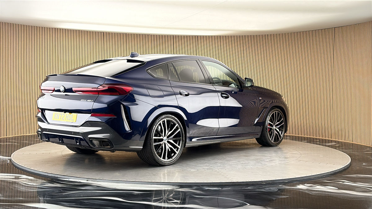 BMW X6 Image 21