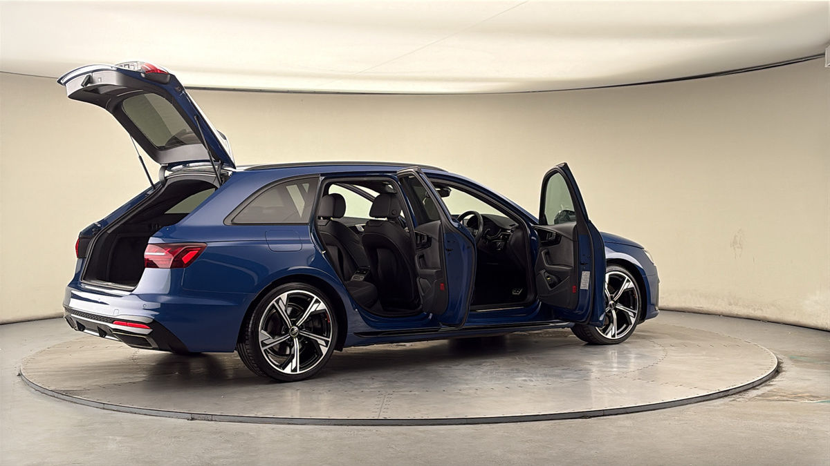 More views of Audi A4 Avant