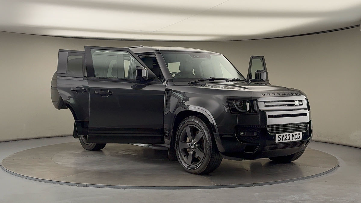 More views of Land Rover Defender 110