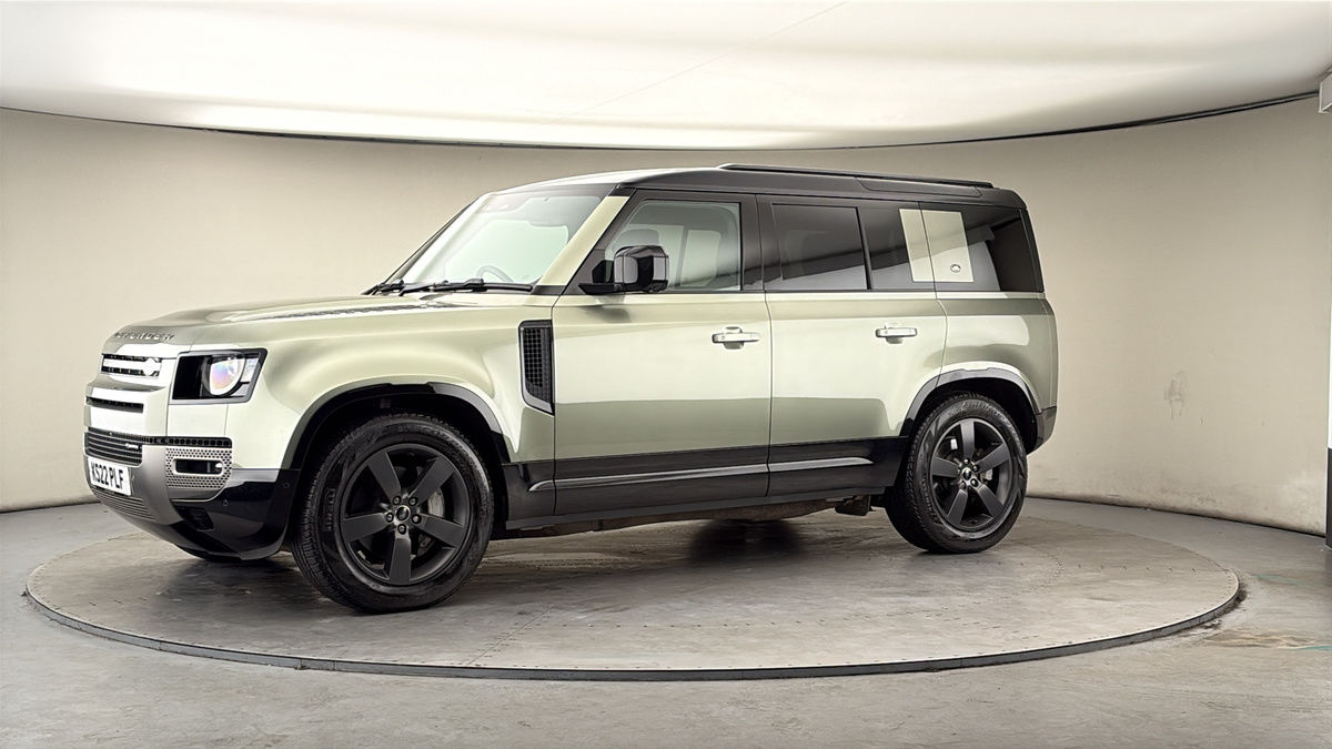 More views of Land Rover Defender 110