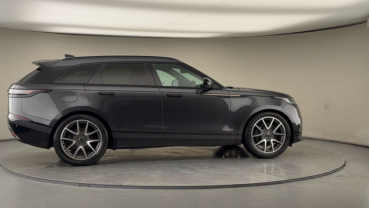 More views of Land Rover Range Rover Velar
