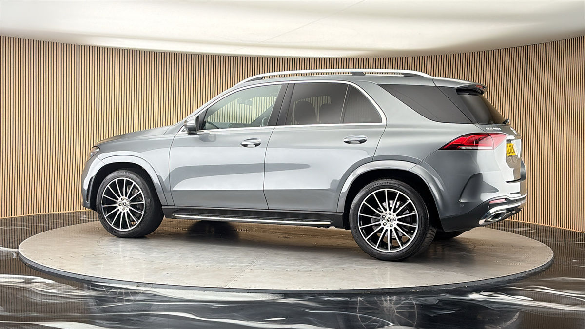 More views of Mercedes-Benz GLE
