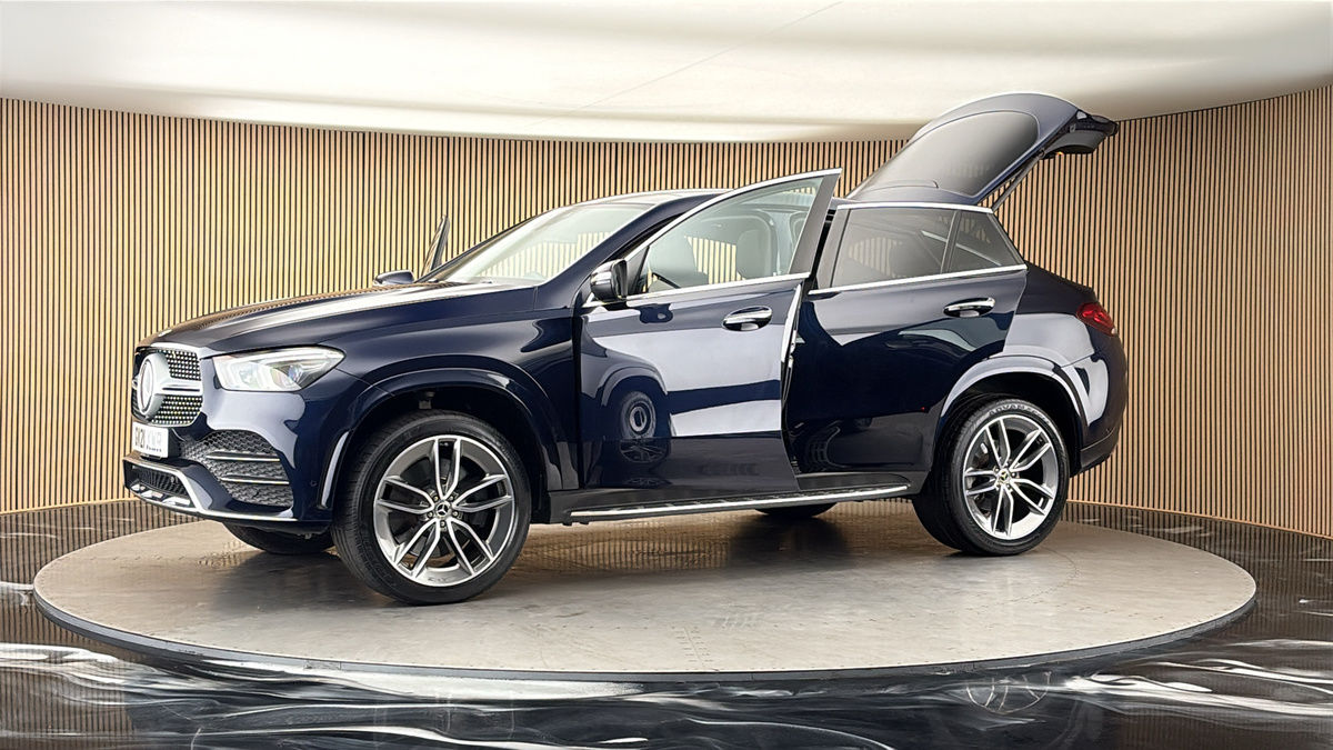 More views of Mercedes-Benz GLE