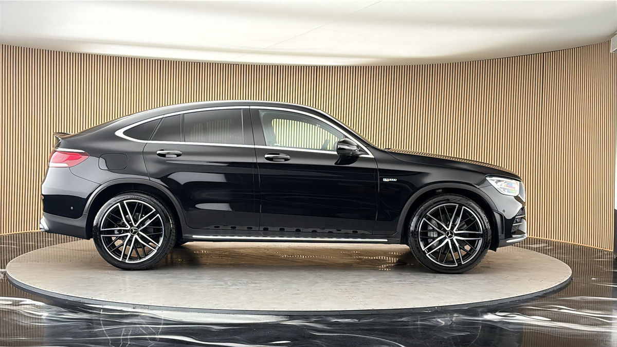 Mercedes-Benz GLC Image 16
