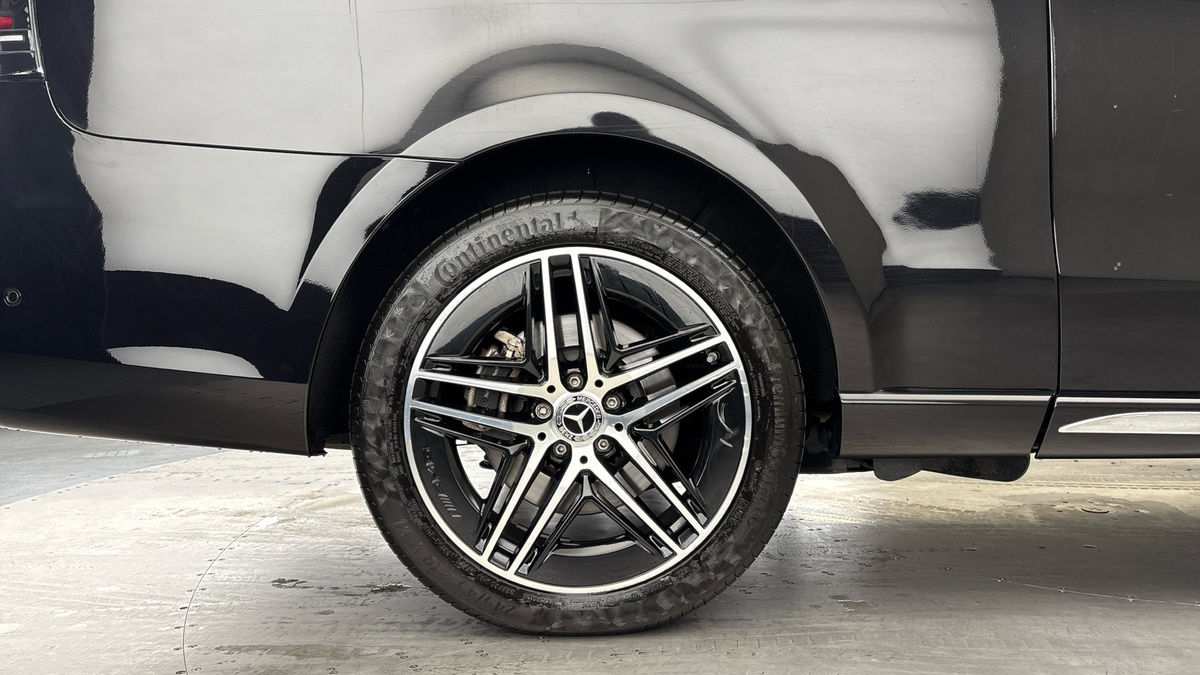 Mercedes-Benz V Class Image 10