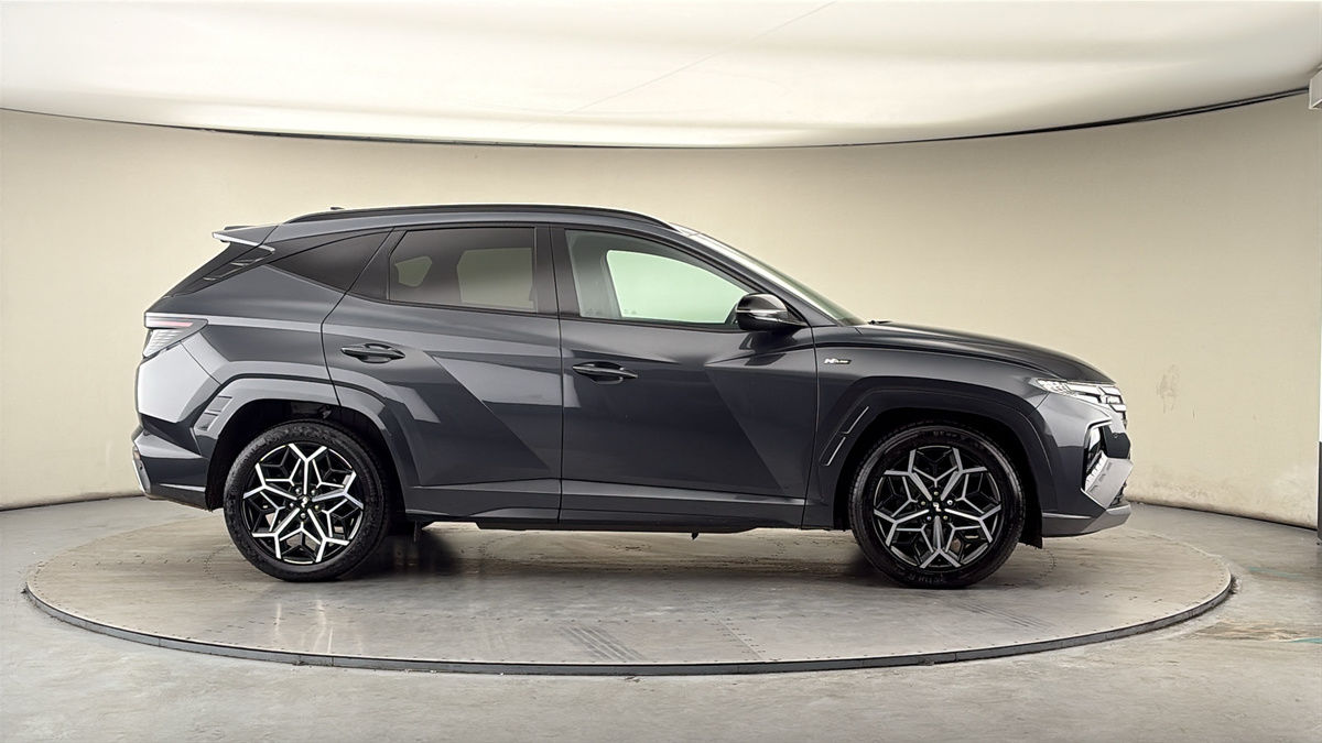 More views of Hyundai TUCSON
