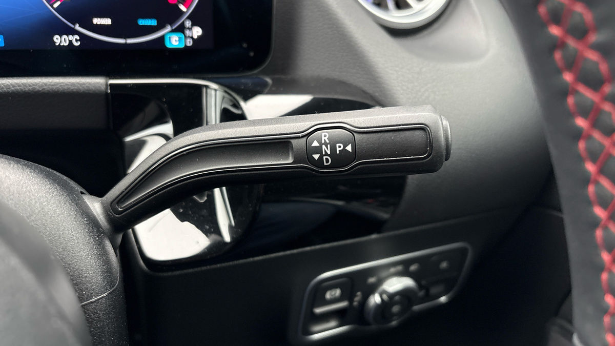 Mercedes-Benz GLA Image 6