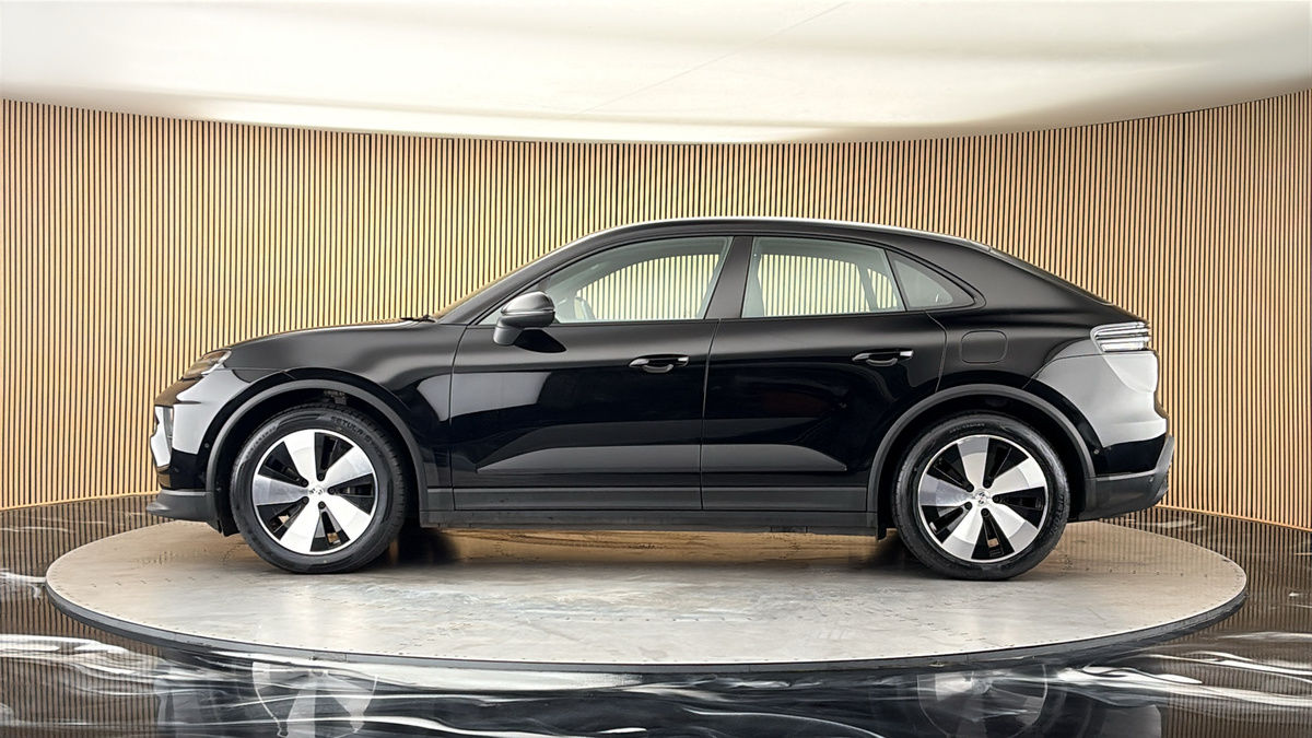 Porsche Macan Image 15