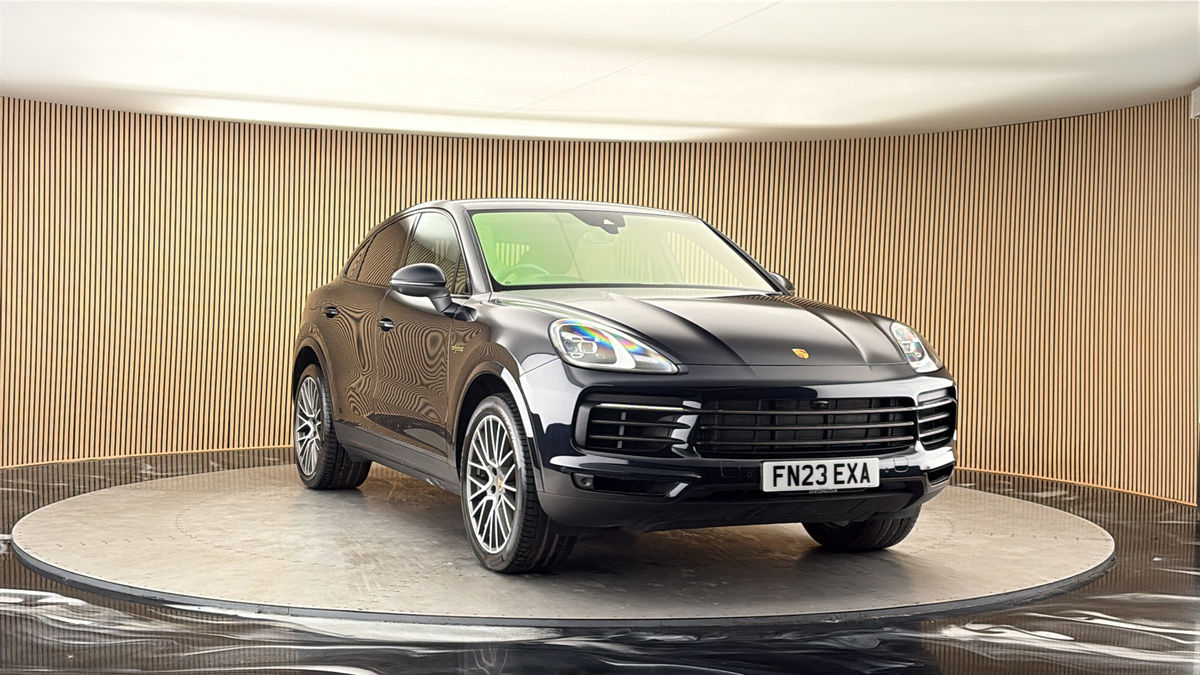 More views of Porsche Cayenne