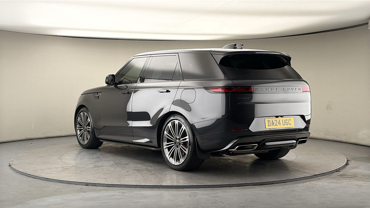 Land Rover Range Rover Sport Image 2