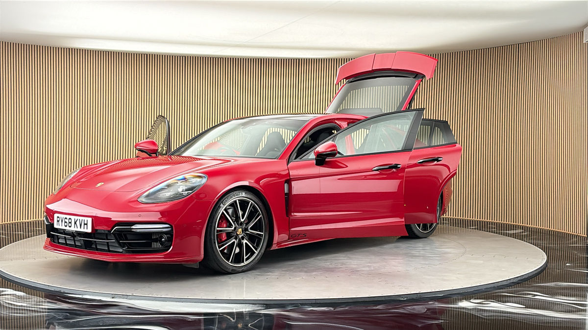 Porsche Panamera Image 22