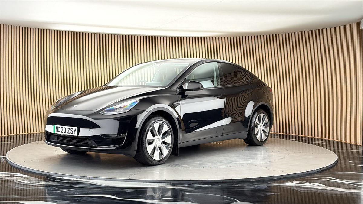Tesla Model Y Image 20