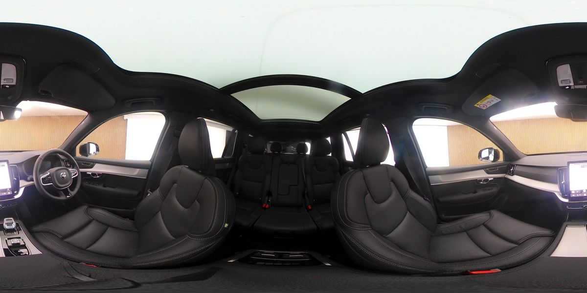More views of Volvo XC90