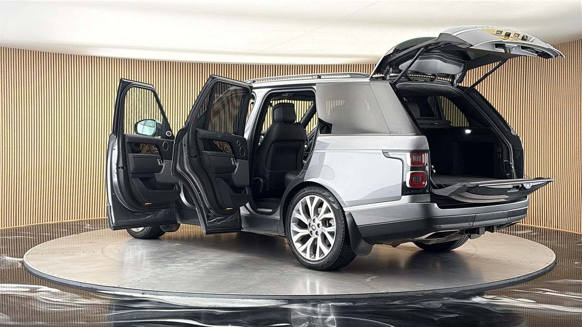 More views of Land Rover Range Rover