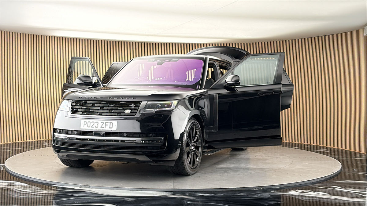 More views of Land Rover Range Rover
