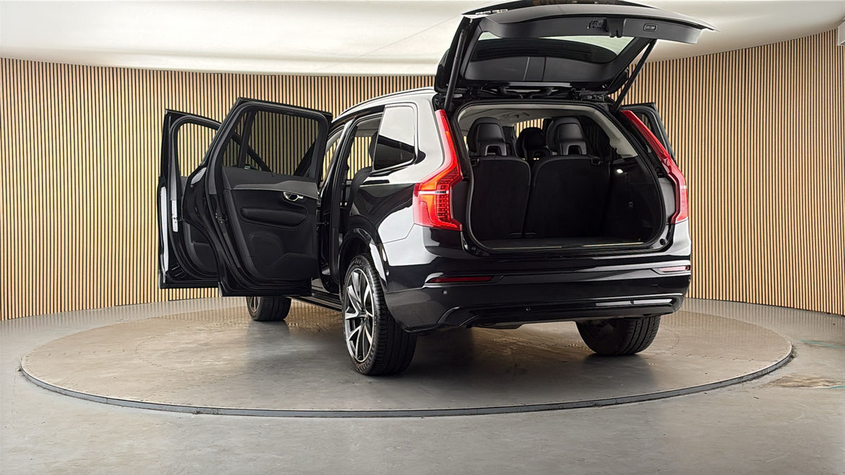 More views of Volvo XC90