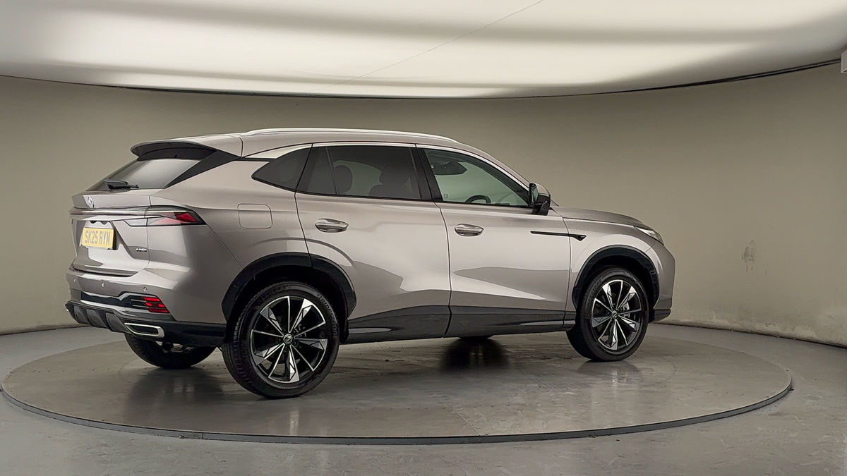 More views of MG MG HS