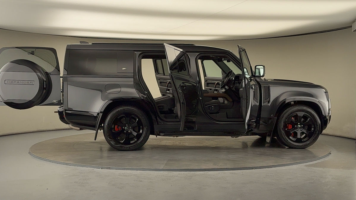 More views of Land Rover Defender 130