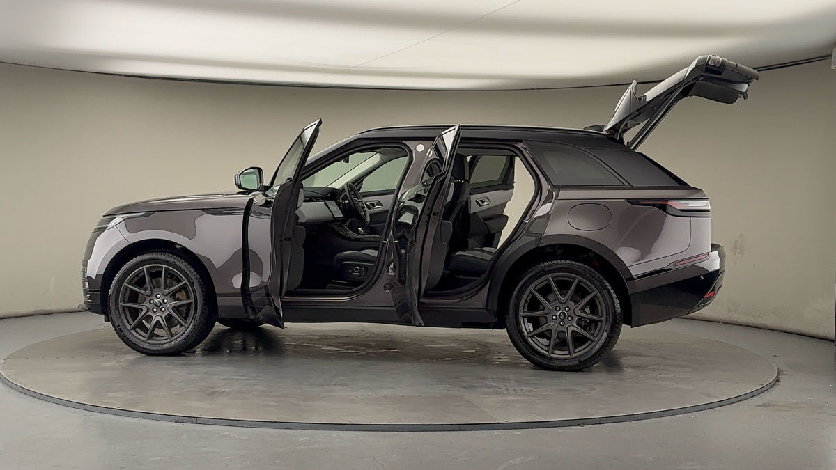 More views of Land Rover Range Rover Velar