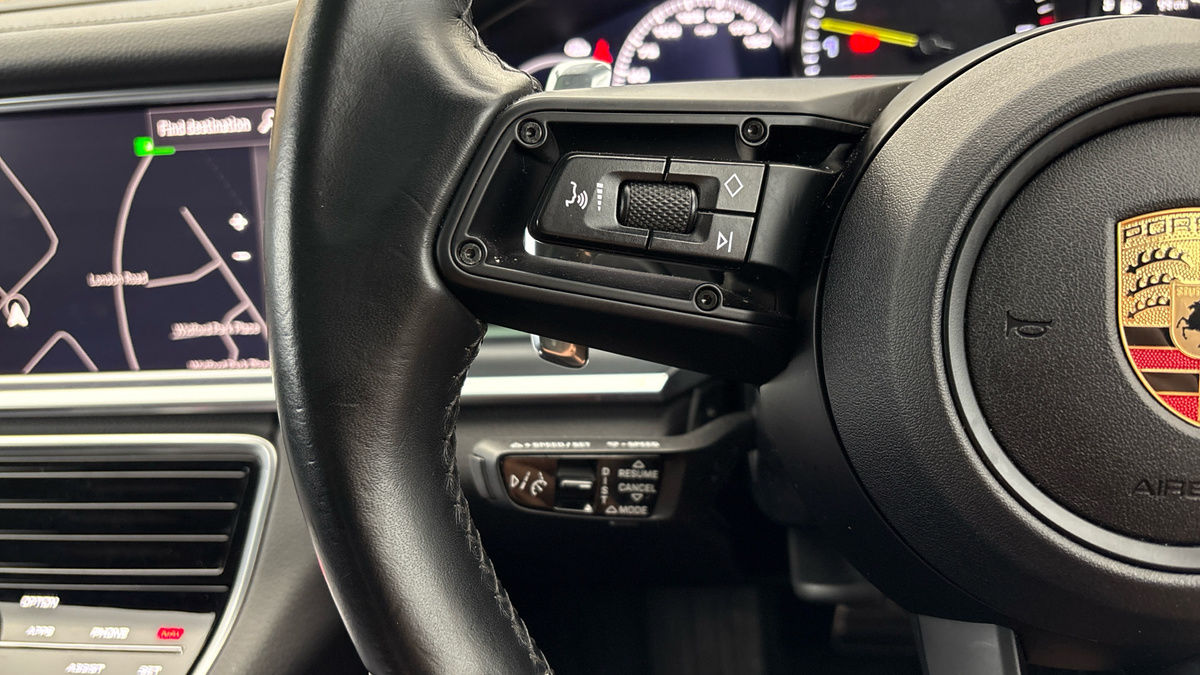 Porsche Panamera Image 13