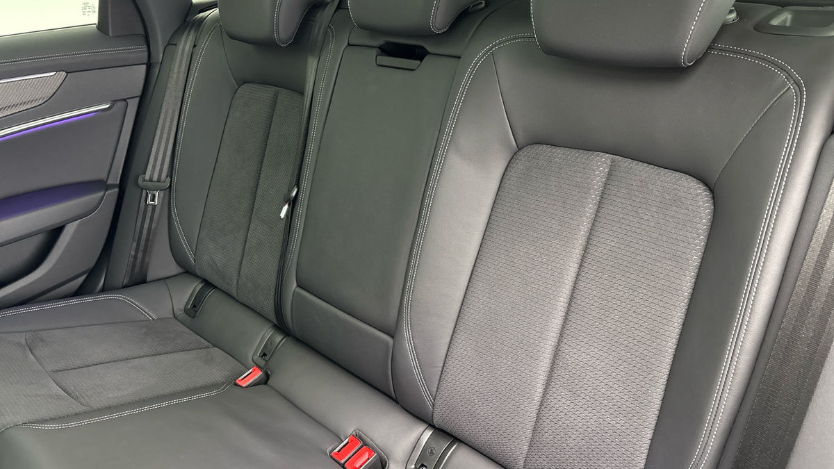Audi A6 Avant Image 8