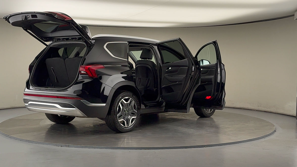 More views of Hyundai Santa Fe