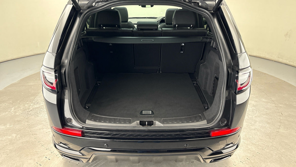 Land Rover Discovery Sport Image 11