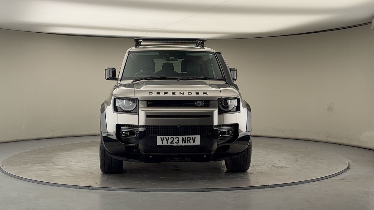 More views of Land Rover Defender 90