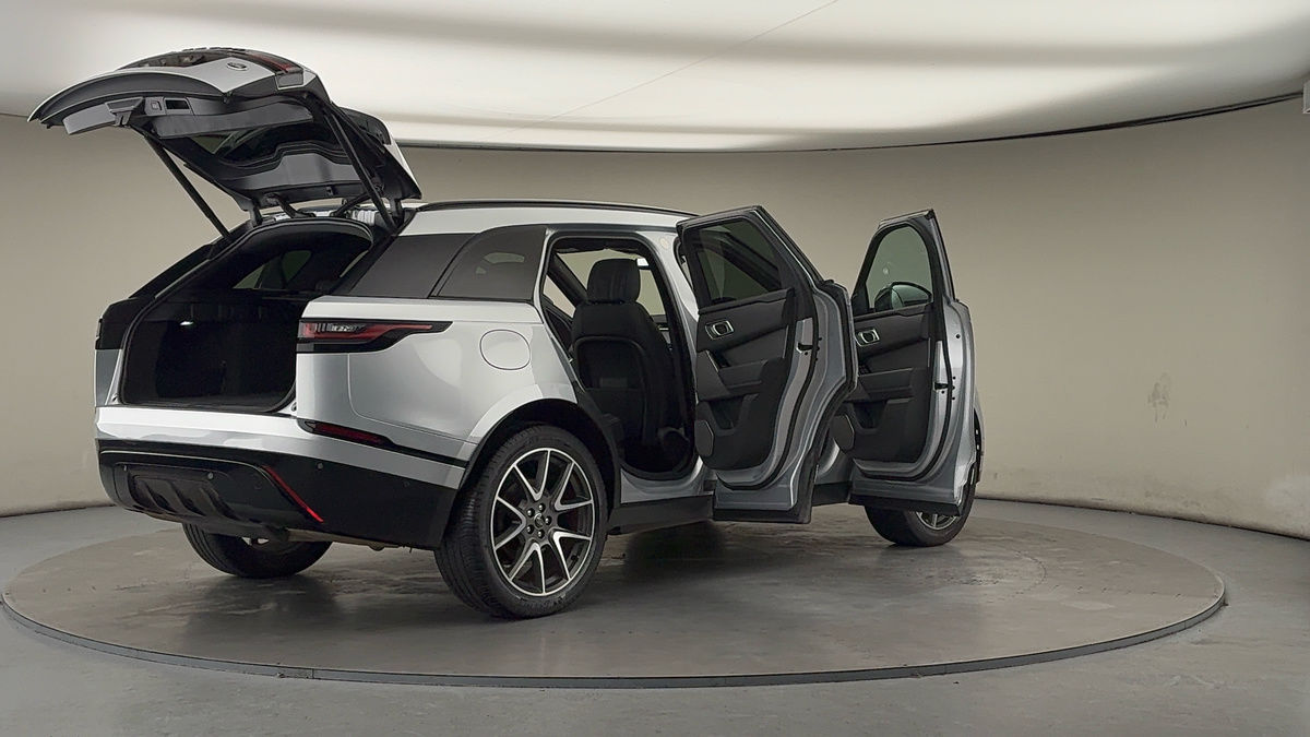 More views of Land Rover Range Rover Velar