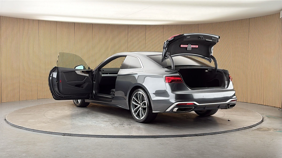 Audi A5 Image 23