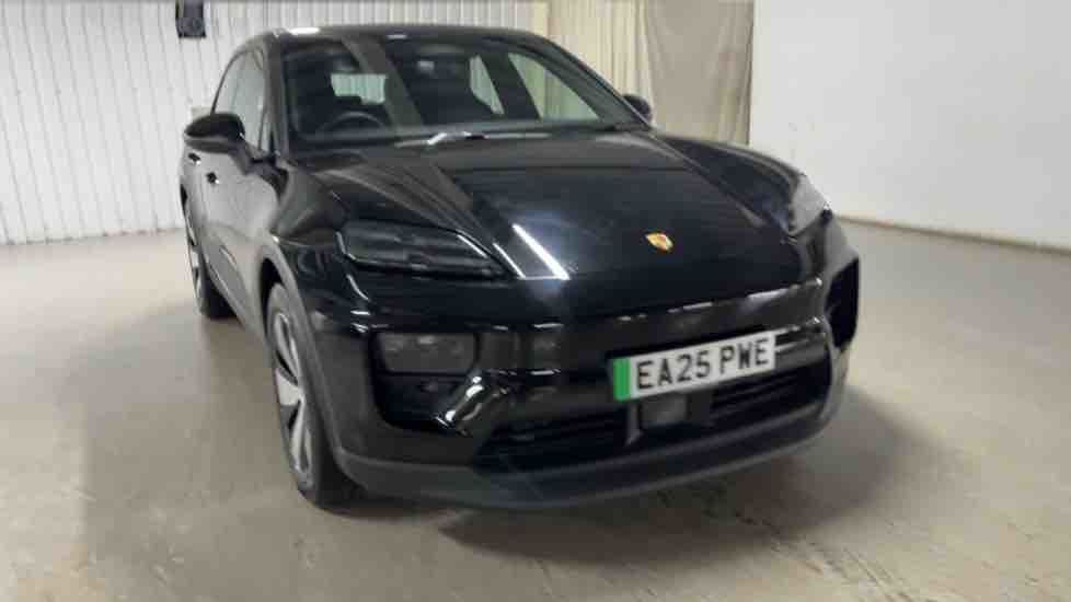More views of Porsche Macan