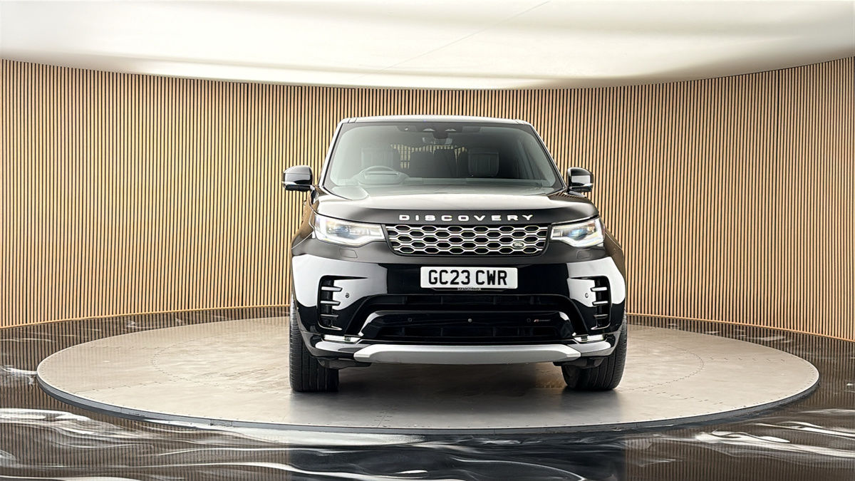 More views of Land Rover Discovery