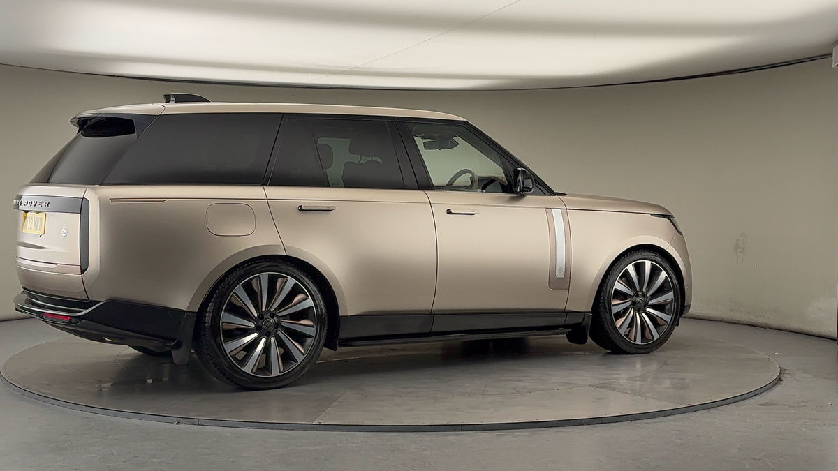 More views of Land Rover Range Rover