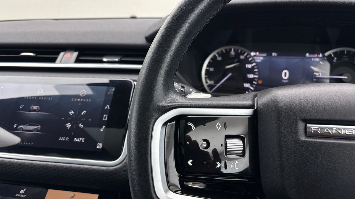 Land Rover Range Rover Velar Image 13