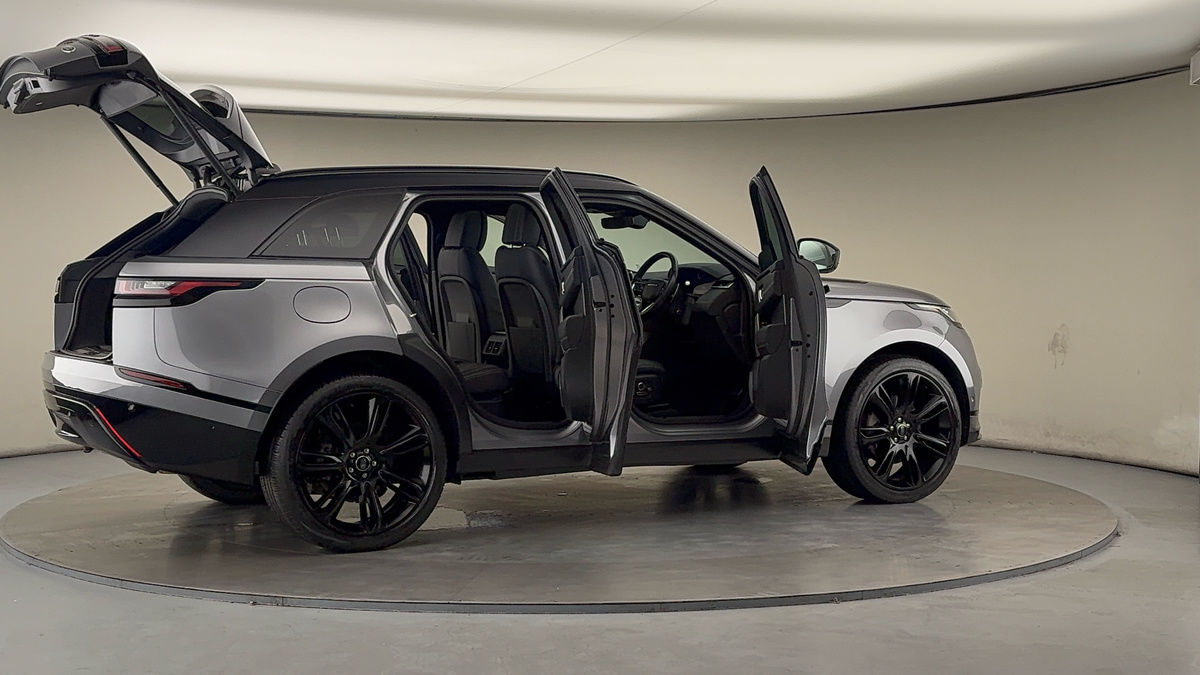 More views of Land Rover Range Rover Velar