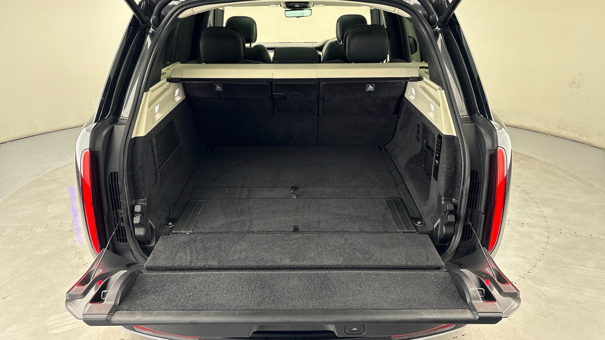 Land Rover Range Rover Image 11