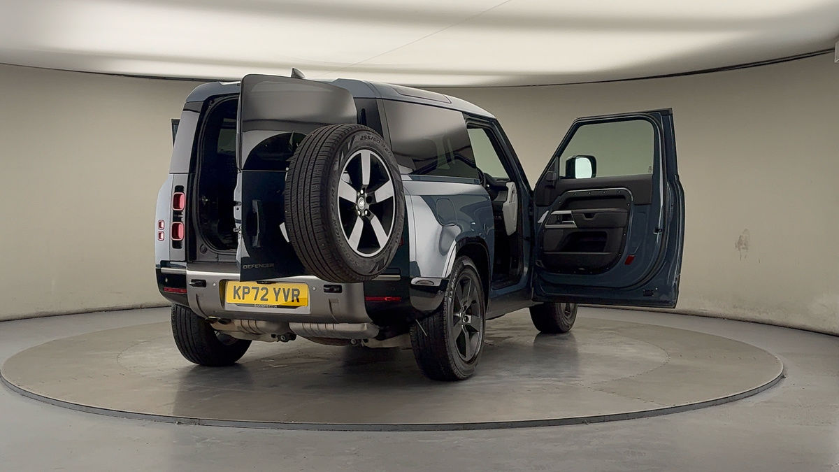 More views of Land Rover Defender 90