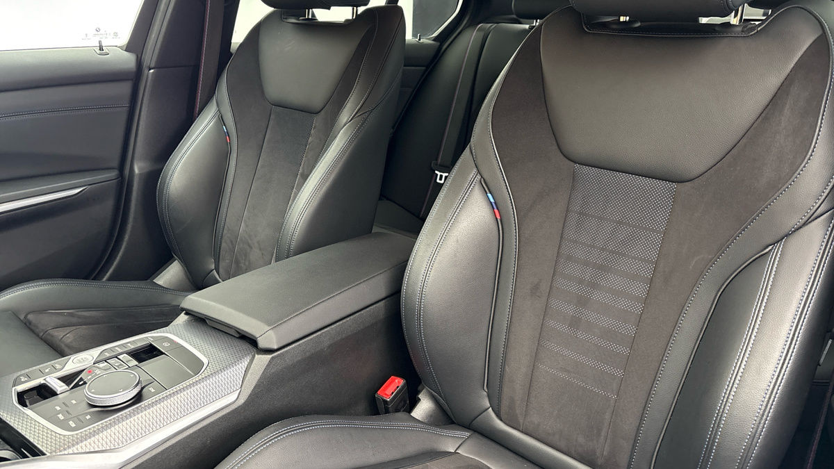 BMW 3 Series Image 7