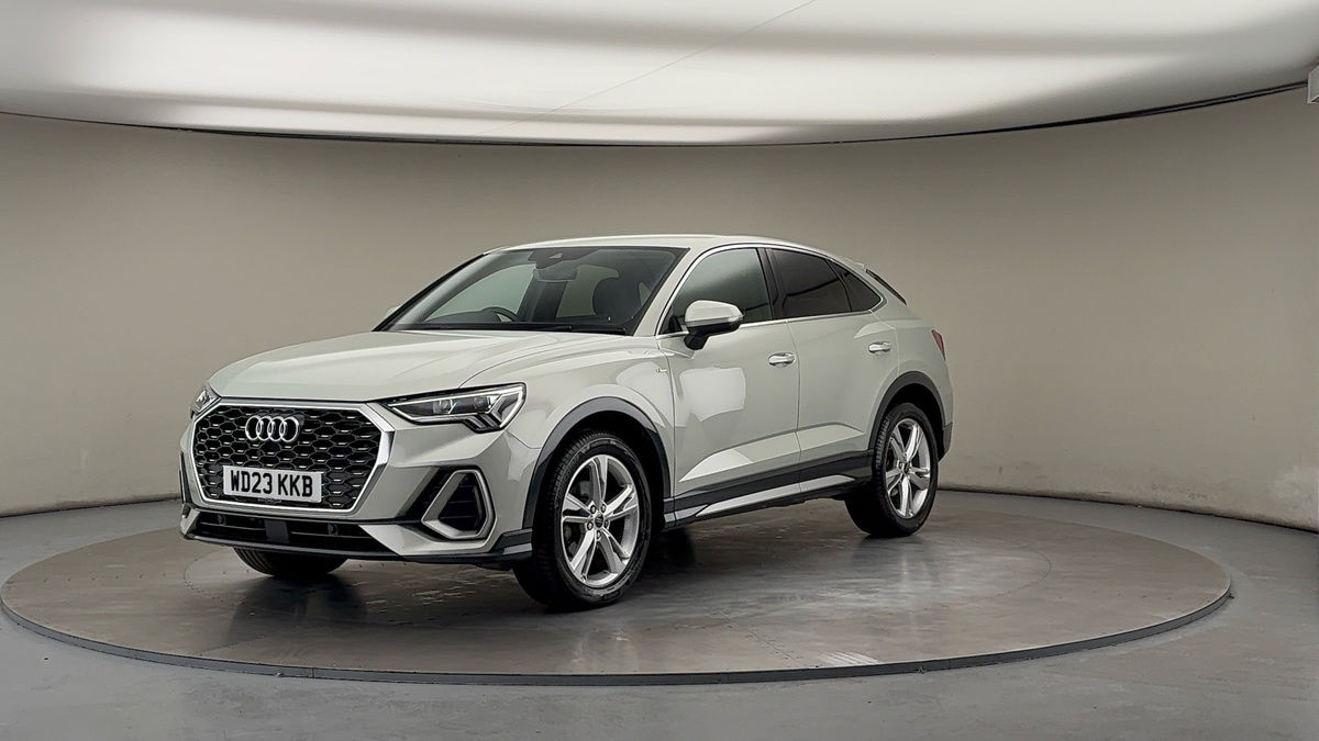 More views of Audi Q3