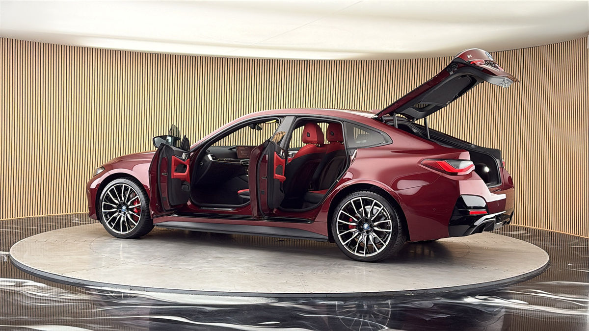 More views of BMW i4