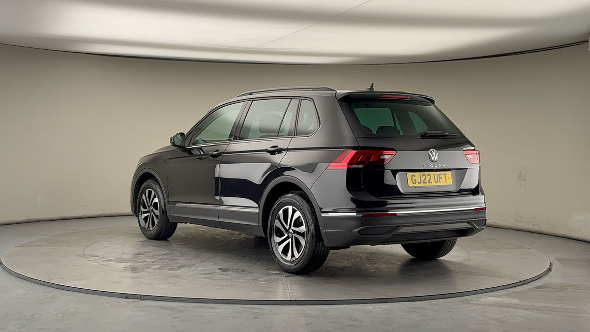 Volkswagen Tiguan Image 2