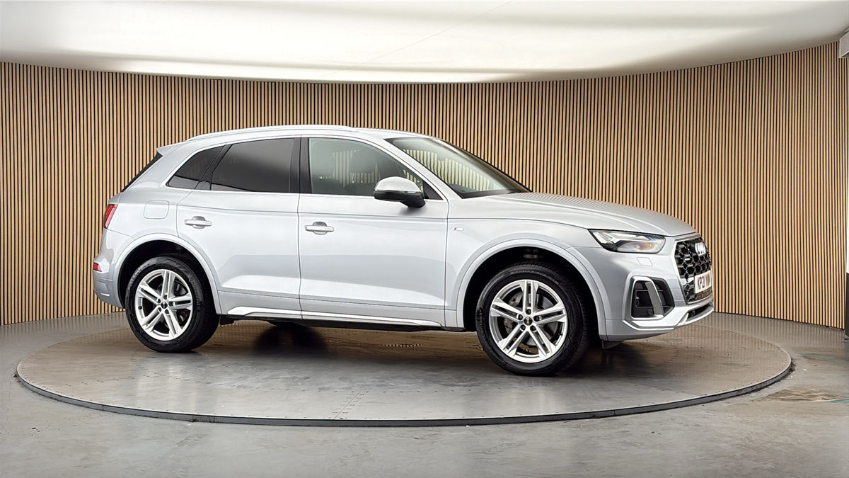 More views of Audi Q5