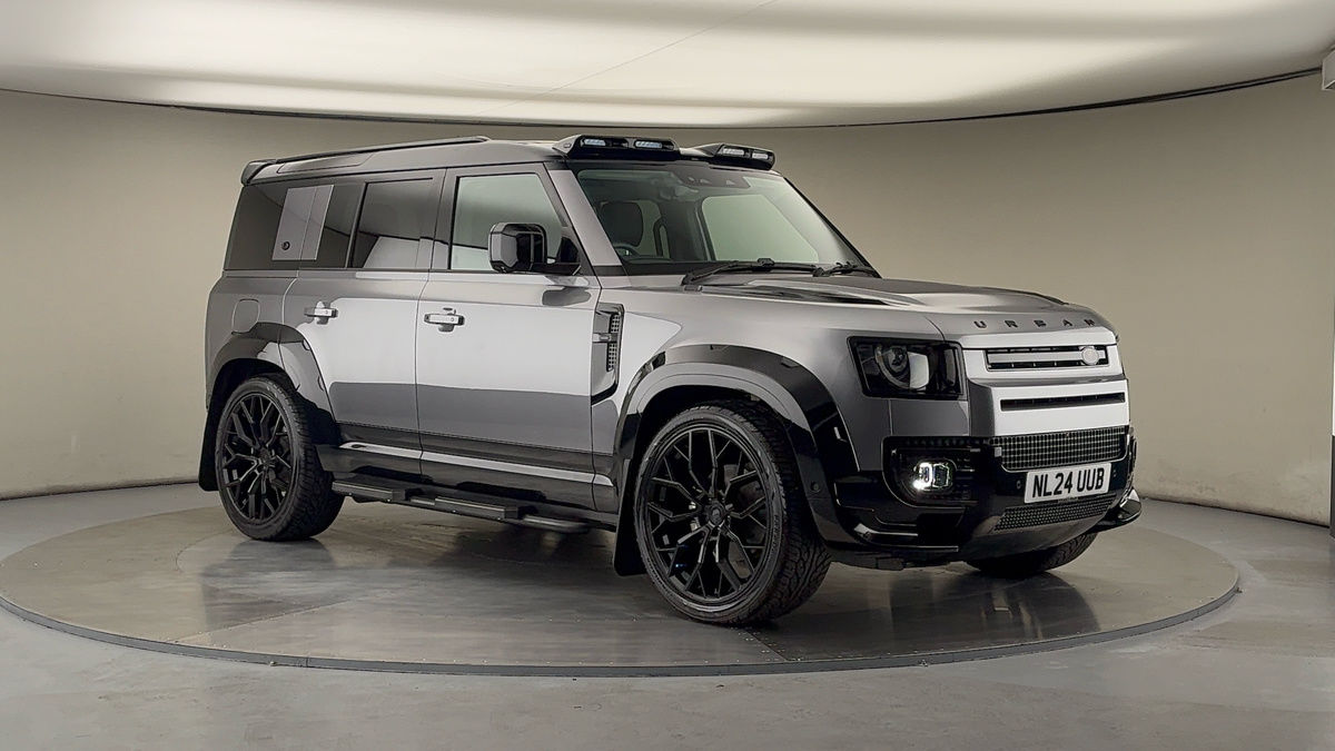 More views of Land Rover Defender 110