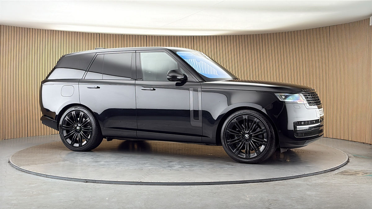 More views of Land Rover Range Rover